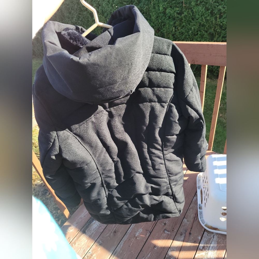 Coat - Picture 2 of 4